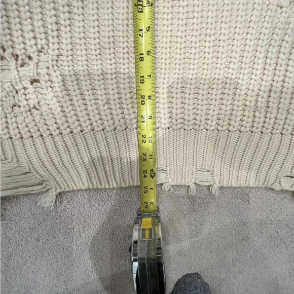 525 Distressed V neck sweater - Picture 5 of 6